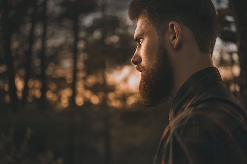 11 consejos probados sobre cómo hacer crecer una barba más gruesa