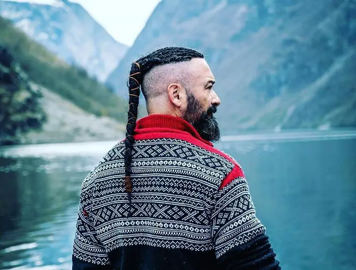 Pelo Largo Con Trenzas