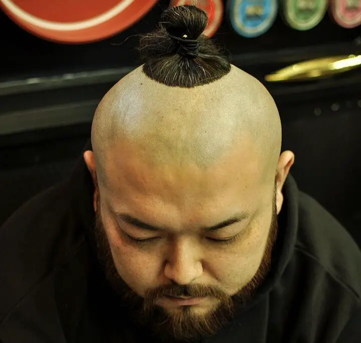 Corto Hombre Bun Peinado Feo 