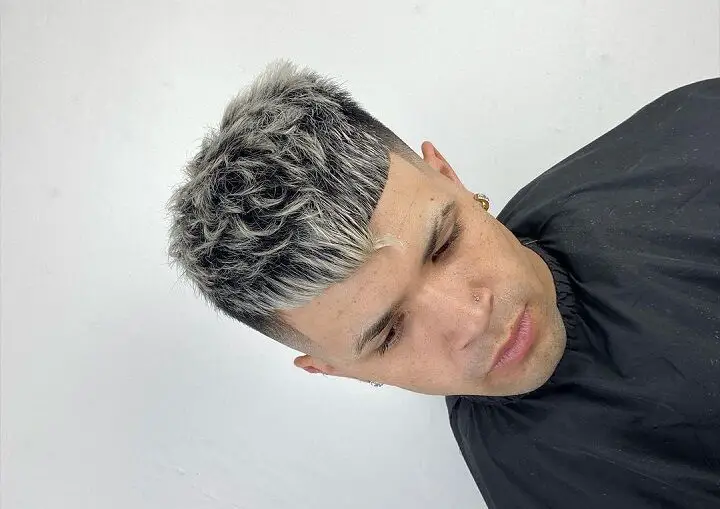 Desconectado Undercut sal y pimienta pelo hombres