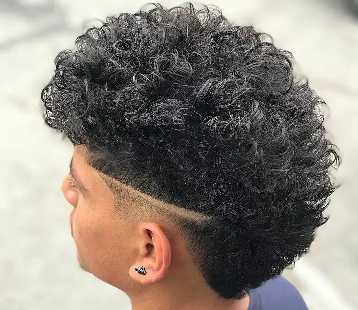 Corte de pelo rizos naturales